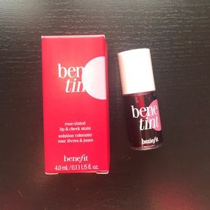 Deluxe Benefit’s Benetint - A lip and cheek stain